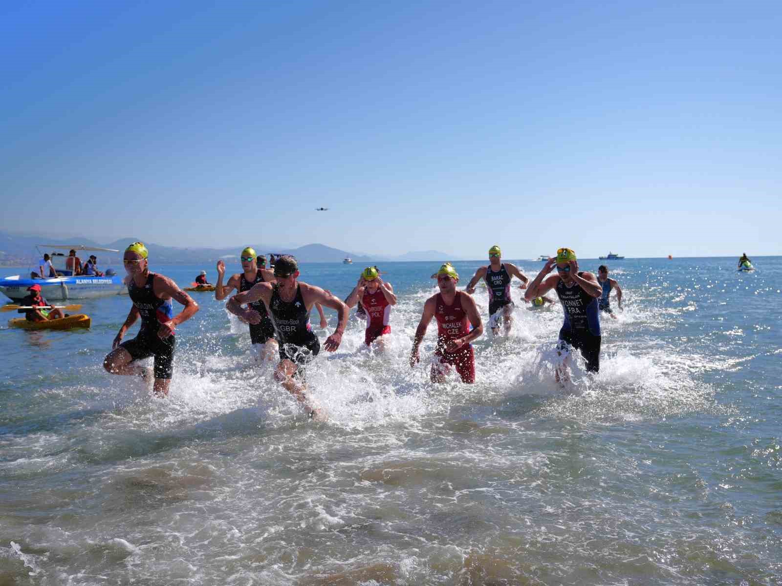 35. Uluslararası Alanya Triatlonu başladı — görsel 1