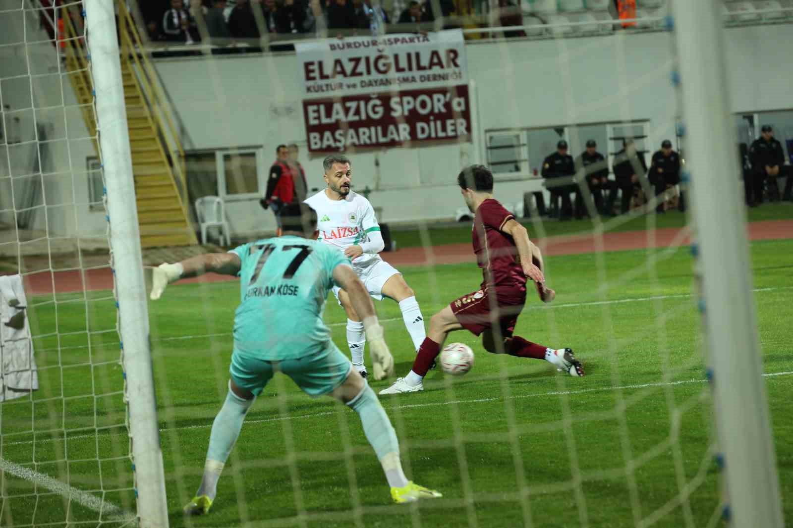 TFF 2. Lig: Isparta 32 Spor: 3 - Elazığspor: 4 — görsel 2