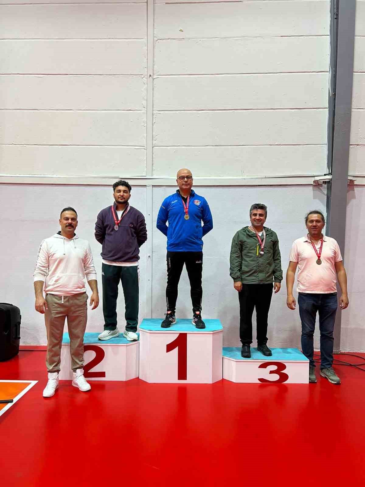 Sivrihisar’da 29 Ekim Cumhuriyet coşkusu dart turnuvasıyla taçlandı — görsel 3