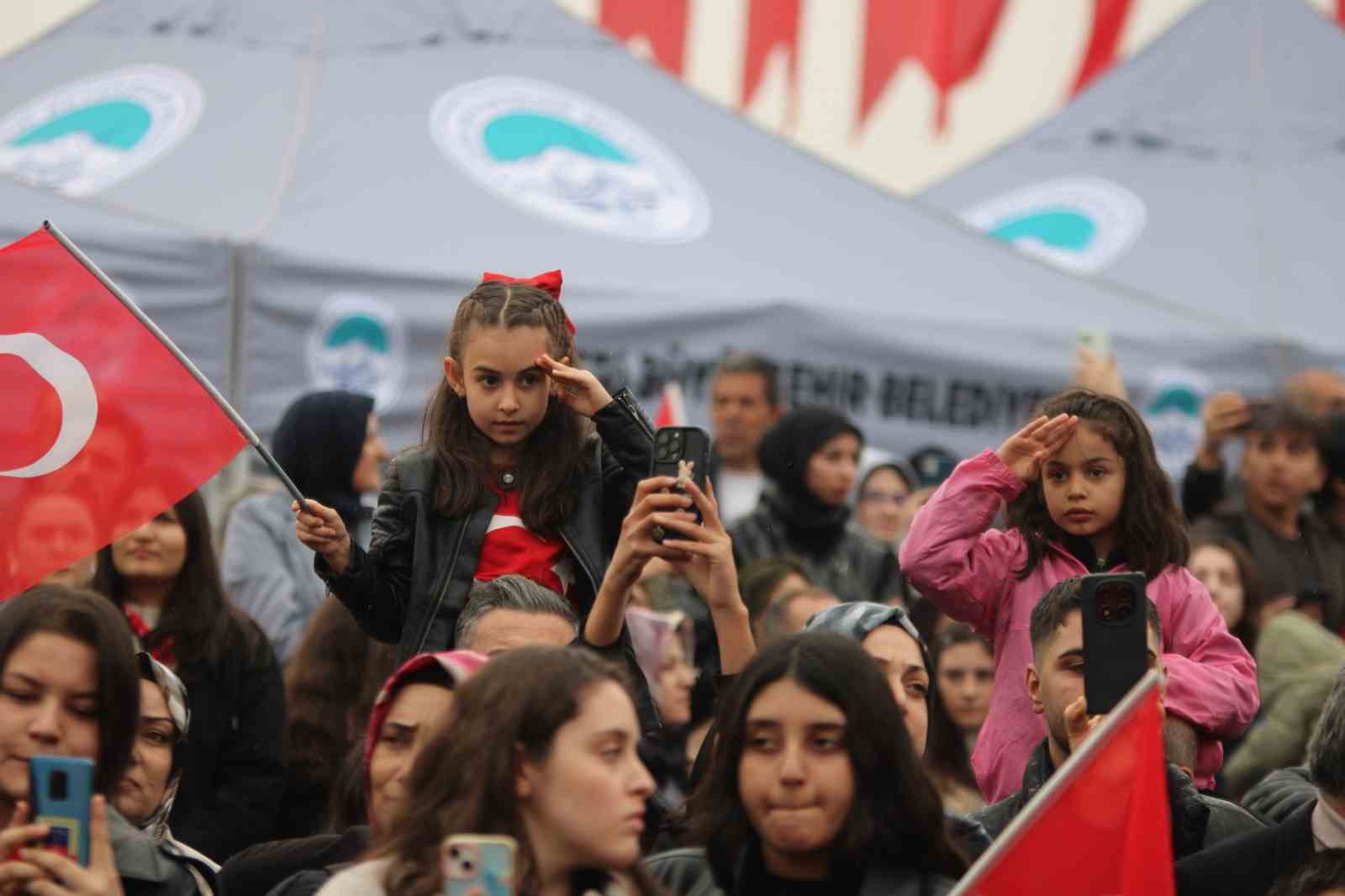Komandoların gösterisi Cumhuriyet Bayramı kutlamalarına damga vurdu — görsel 6