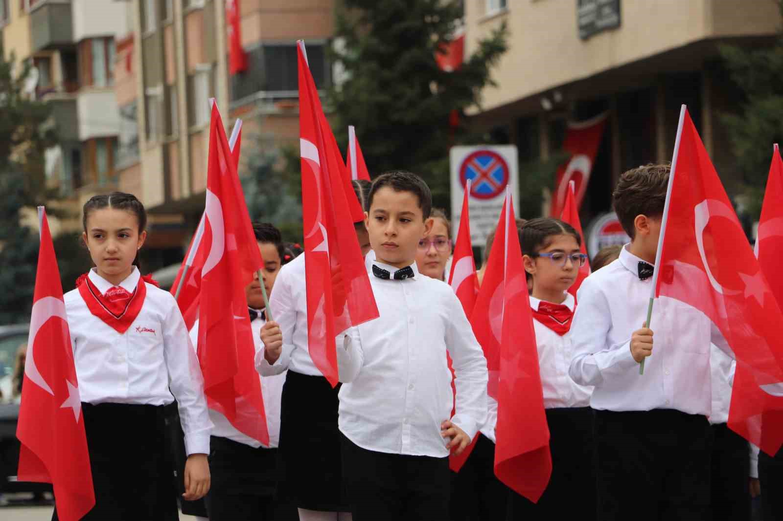 Eskişehir’de 29 Ekim Cumhuriyet Bayramı coşkuyla kutlandı — görsel 9