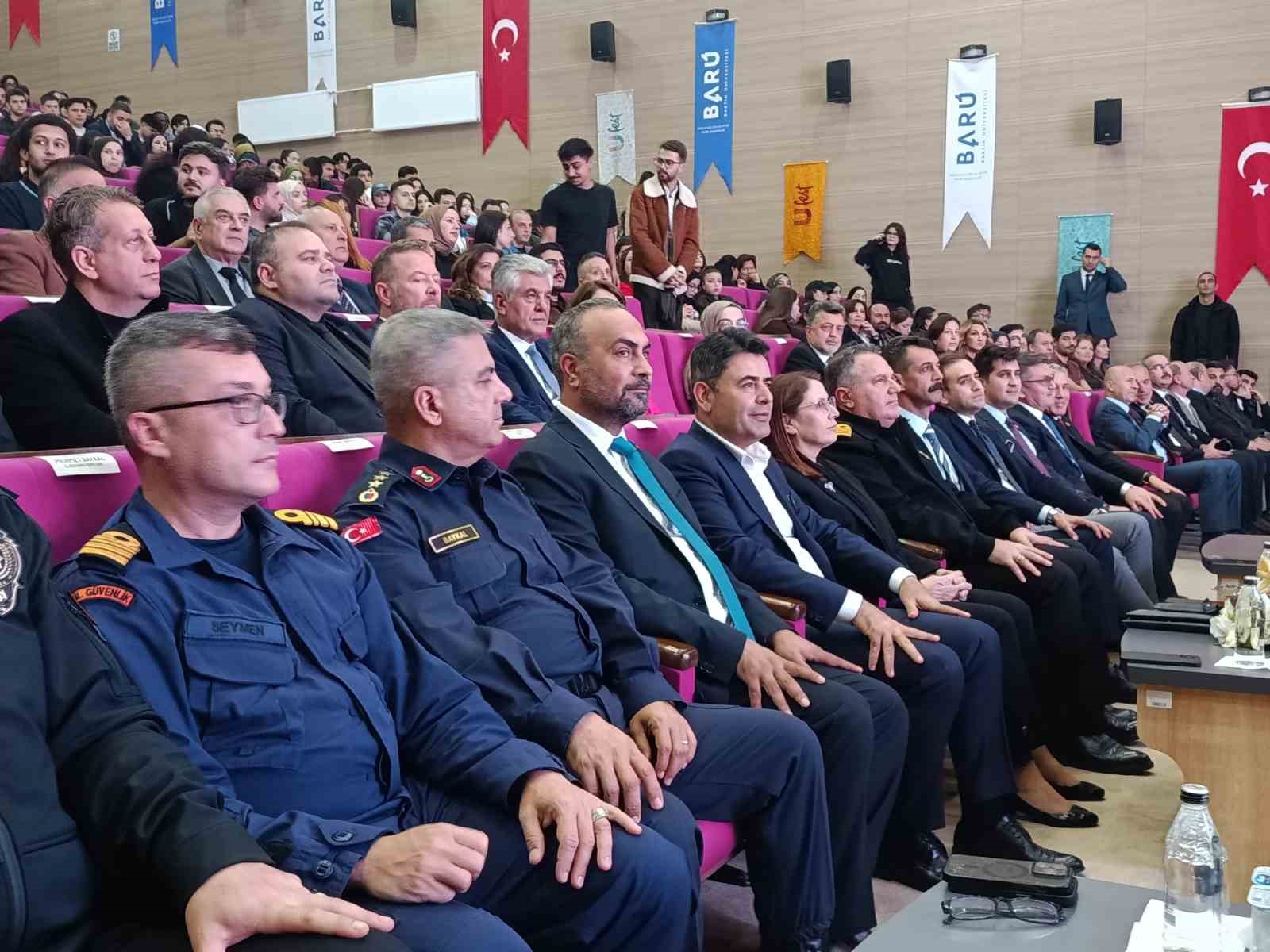 Boyraz’dan öğrencilere milli hızlı tren yorumu: "’Benim de bu trende eserim var’ diyebilirsiniz" — görsel 5