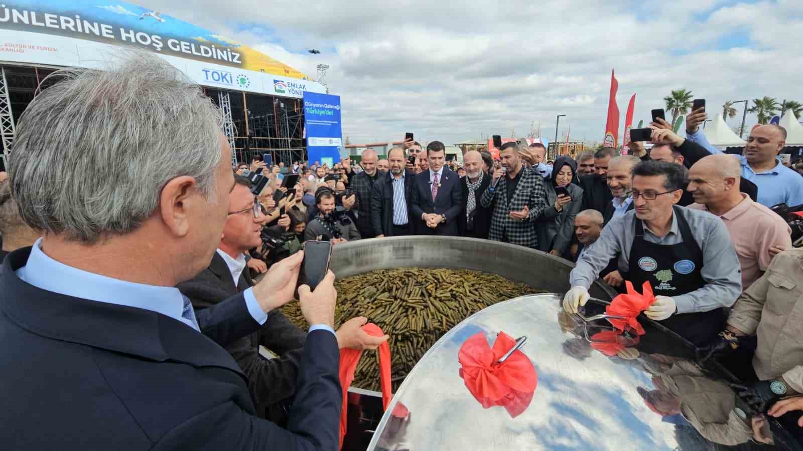 Erbaa Belediye Başkanı Karagöl: "Bugün, İstanbul’da yaşayan Tokatlılarımızın sayısı kadar, yani 460 bin adet sarmamızı dağıttık" — görsel 2