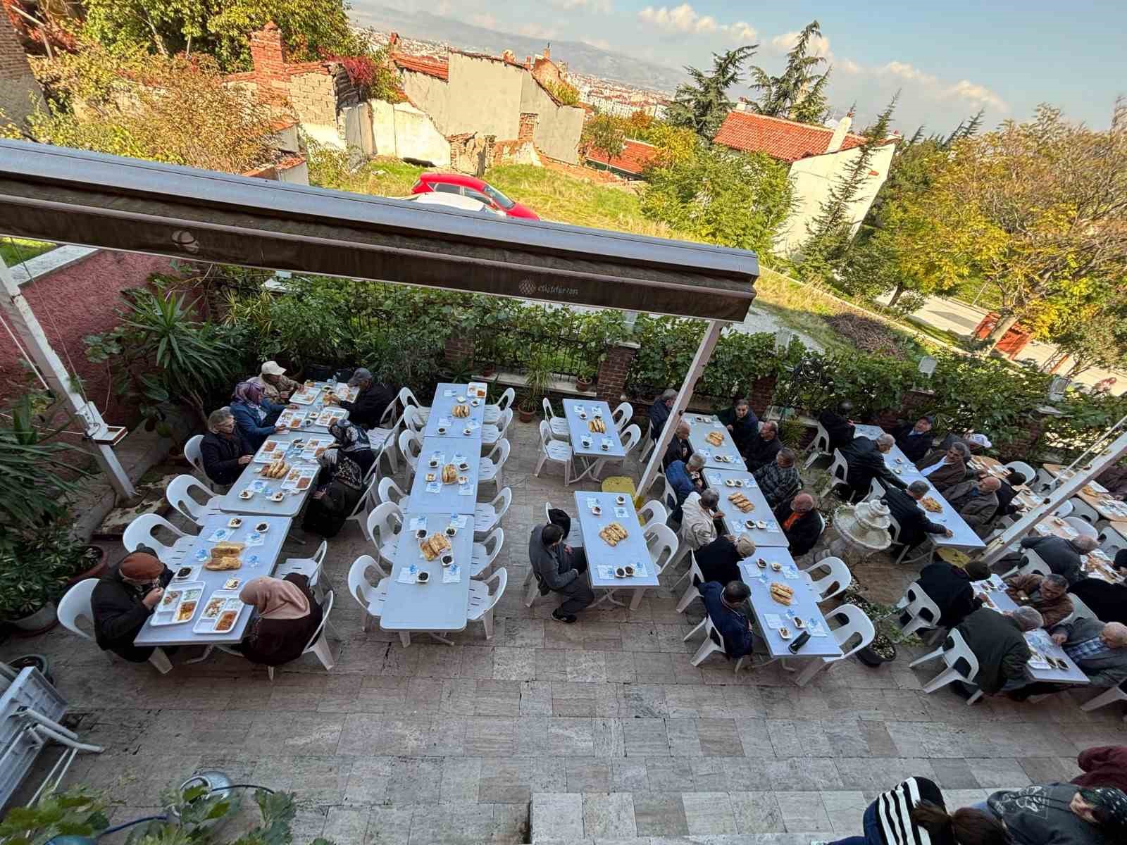 Eskişehir Türk Ocağı anlamlı bir vefa günü gerçekleştirdi — görsel 2