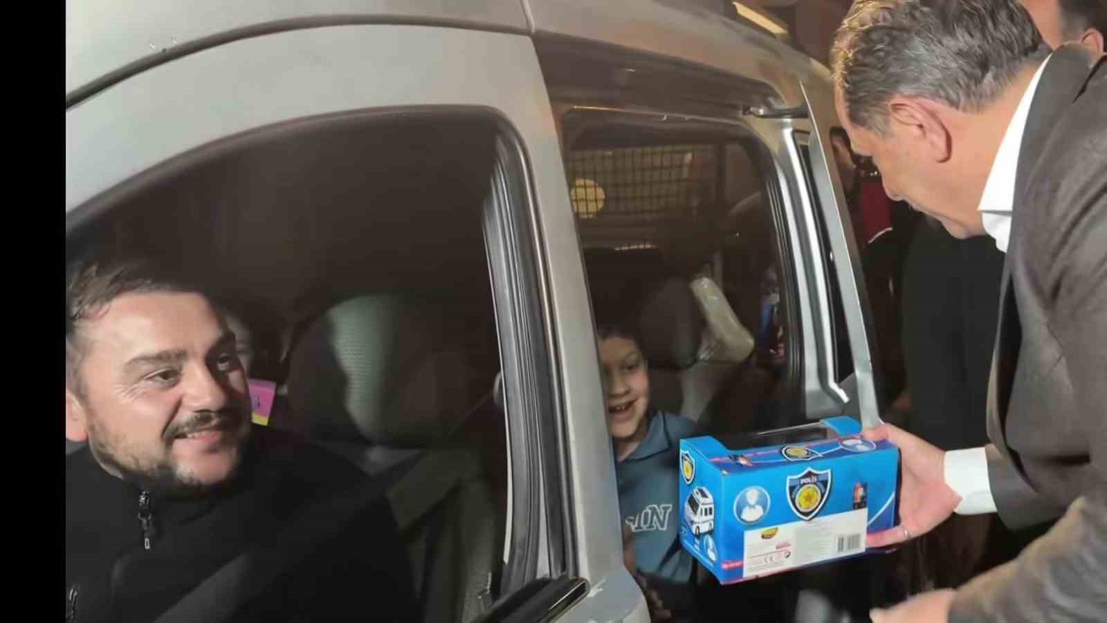Polis ekipleri Kağıthane’de kuş uçurtmadı, denetime İstanbul İl Emniyet Müdürü Selami Yıldız da katıldı — görsel 3