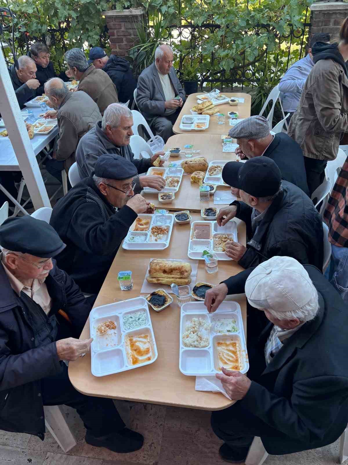 Eskişehir Türk Ocağı anlamlı bir vefa günü gerçekleştirdi — görsel 5