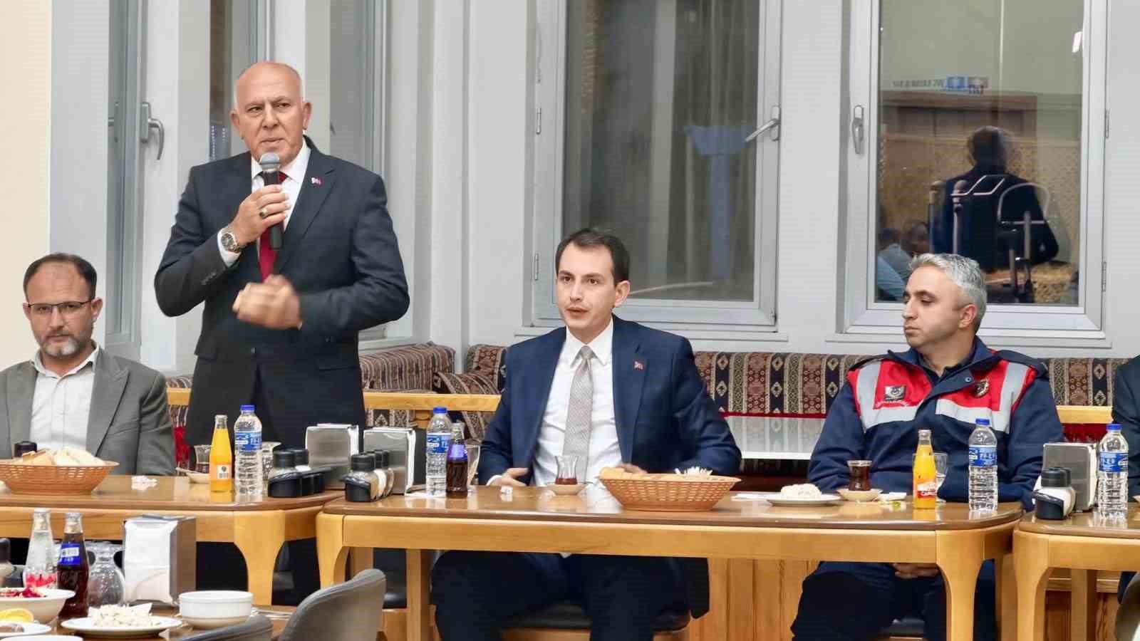 Hisarcık’ta muhtarlarla istişare toplantısı düzenlendi — görsel 3