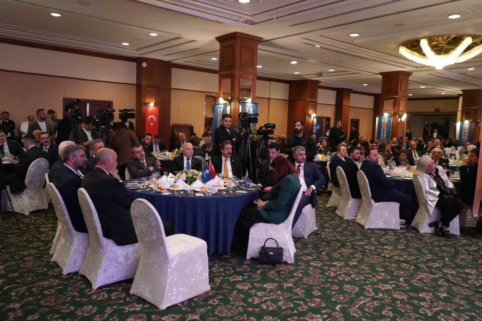 Bakan Tekin: "Ortak akıl arayışı beni mutlu etti" — görsel 6