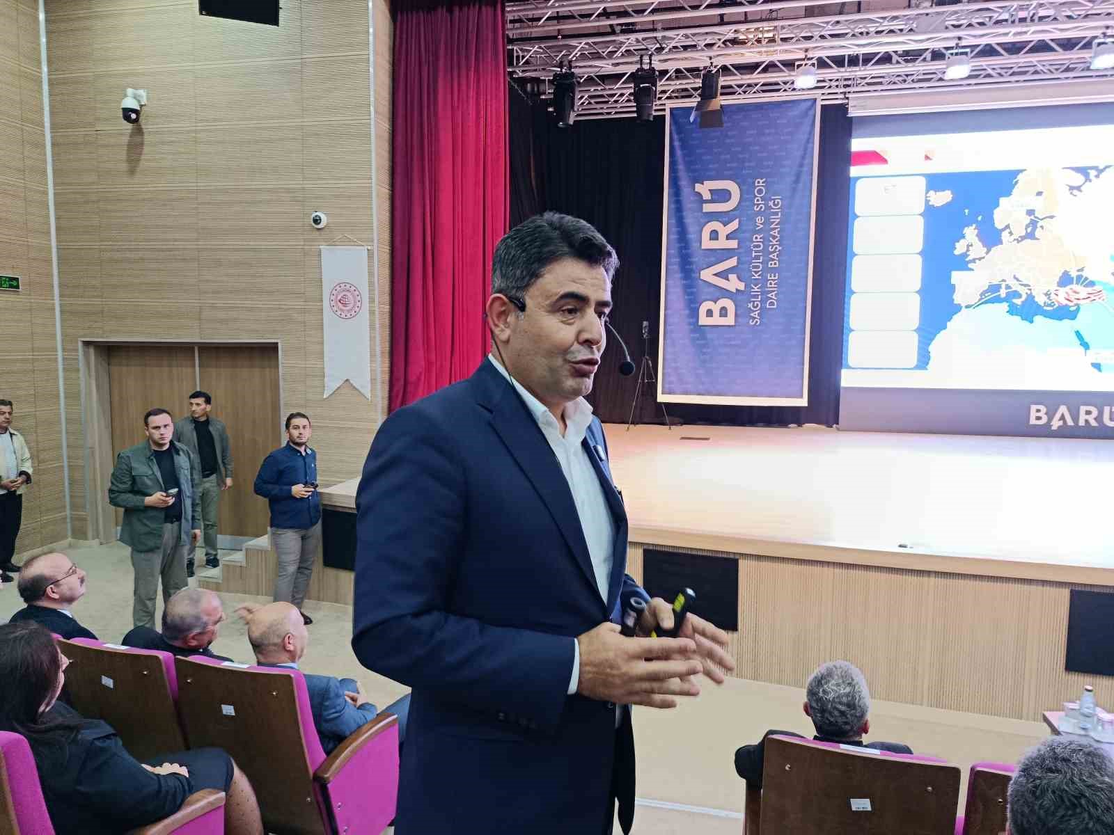 Boyraz’dan öğrencilere milli hızlı tren yorumu: "’Benim de bu trende eserim var’ diyebilirsiniz" — görsel 3