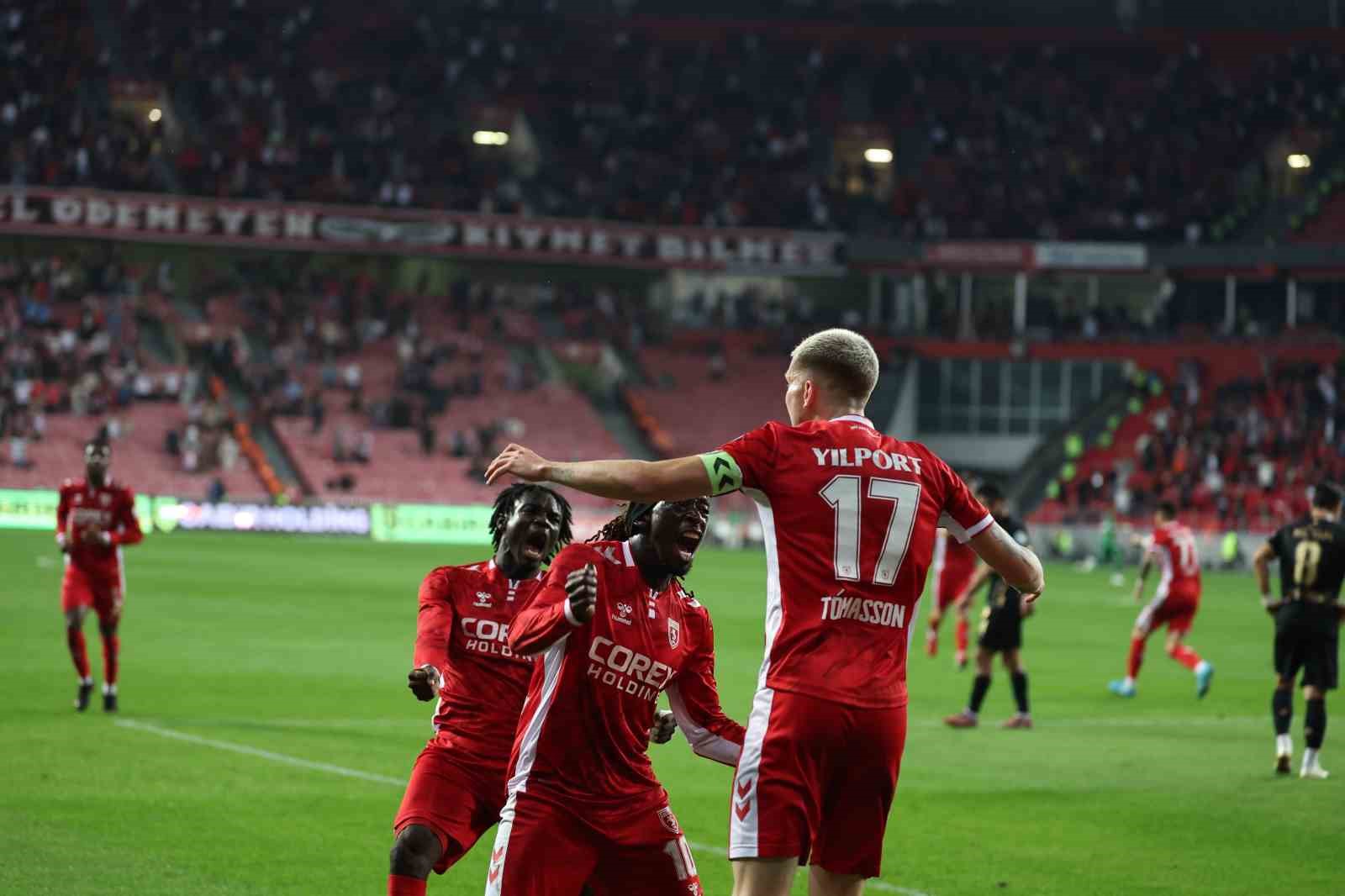 Trendyol Süper Lig: Samsunspor: 1 - Amed Sportif Faaliyetler: 0 (İlk yarı) — görsel 4