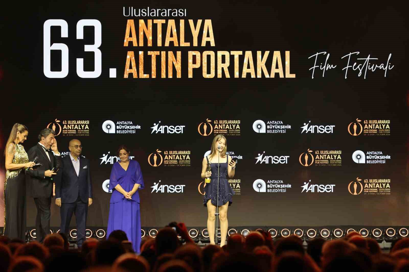 Altın Portakal’da onur ve emek ödülleri sahiplerini buldu — görsel 9