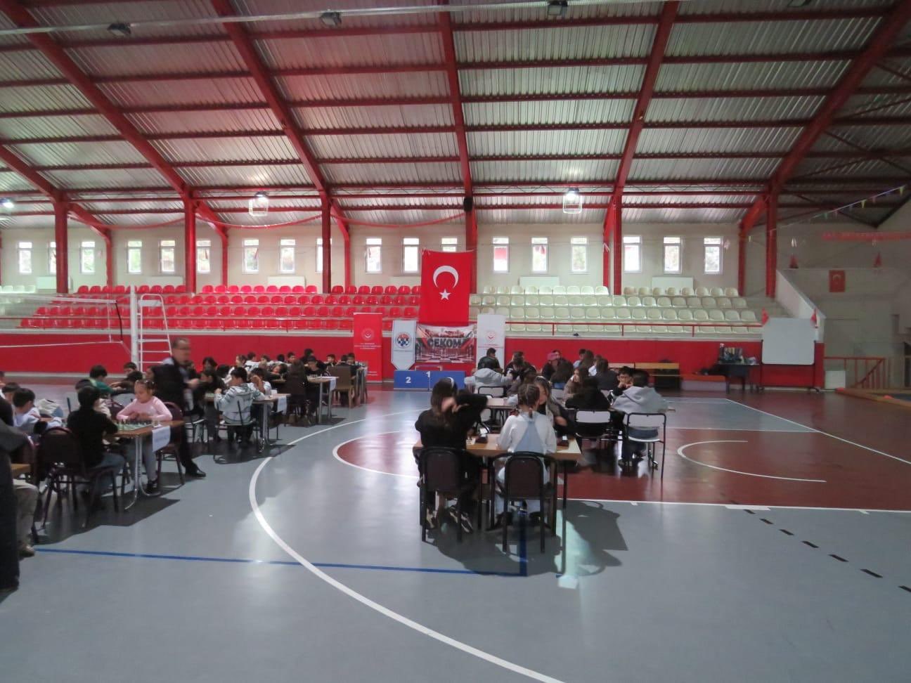 29 Ekim Cumhuriyet Bayramı kapsamında satranç turnuvası düzenlendi — görsel 2