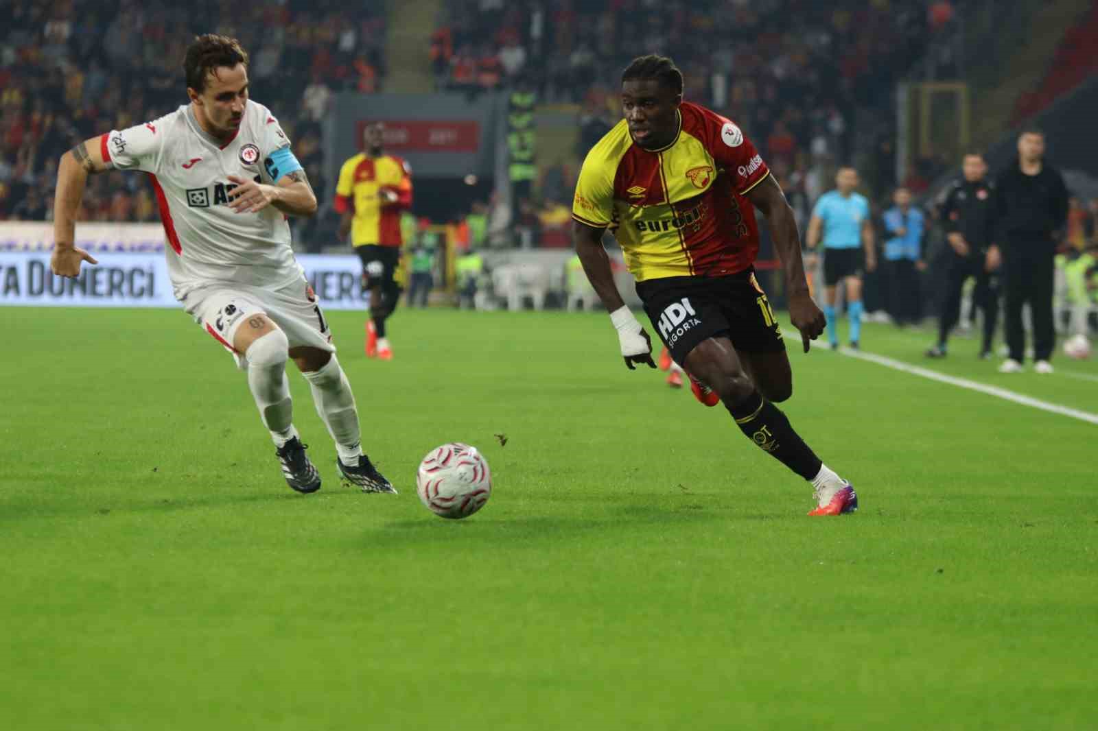Trendyol Süper Lig: Göztepe: 2 - Çorum FK: 0 (Maç sonucu) — görsel 1