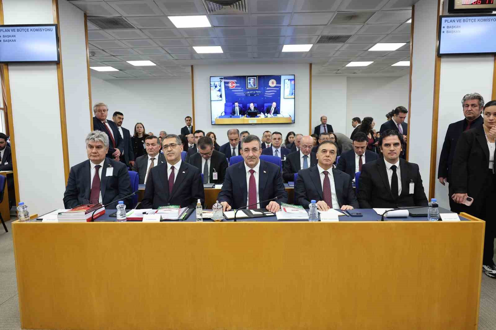 Cumhurbaşkanı Yardımcısı Yılmaz: "2027 bütçemizde özellikle emeklilerimizi önceliklendirdik" — görsel 1