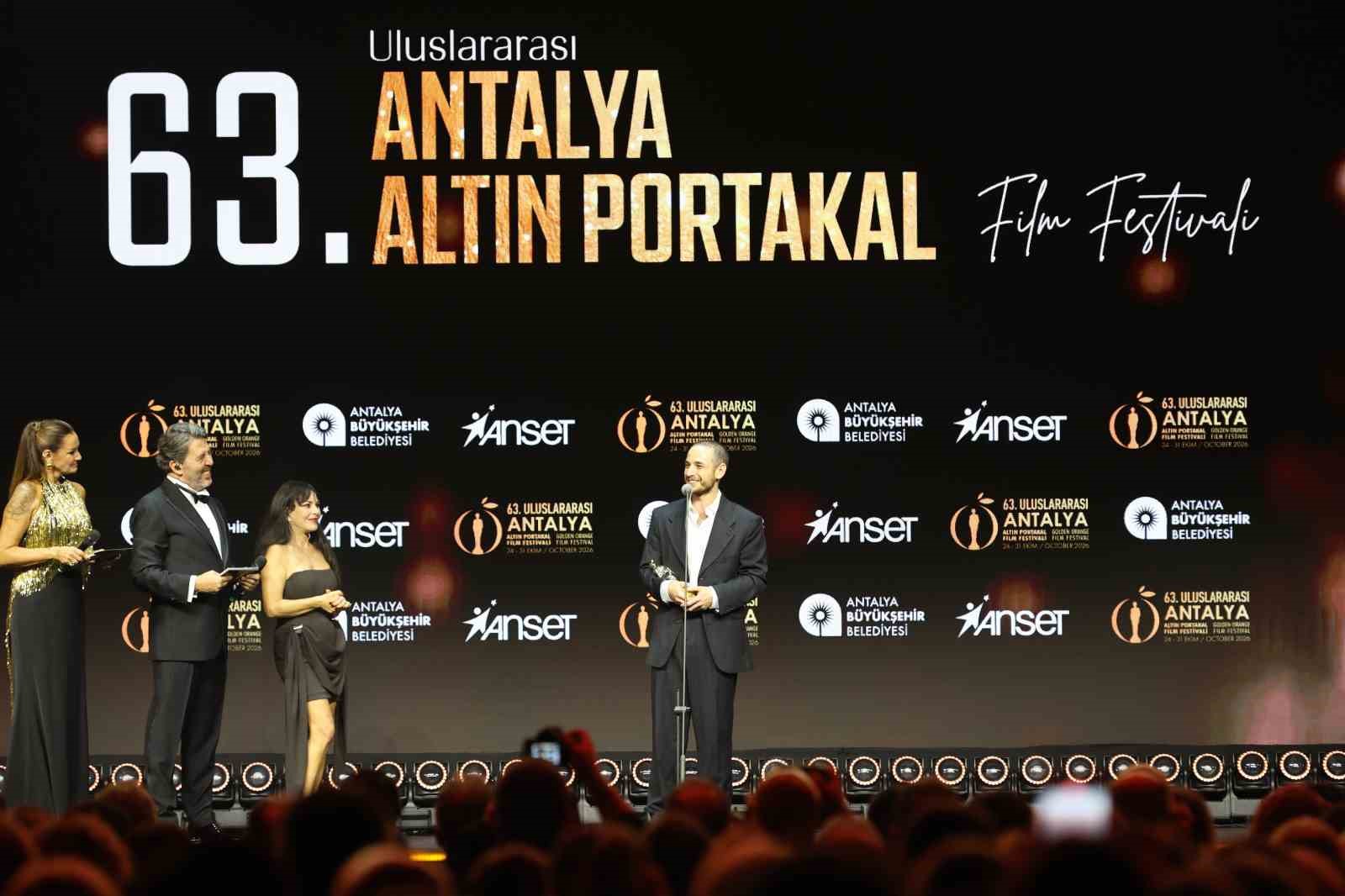 Altın Portakal’da onur ve emek ödülleri sahiplerini buldu — görsel 11