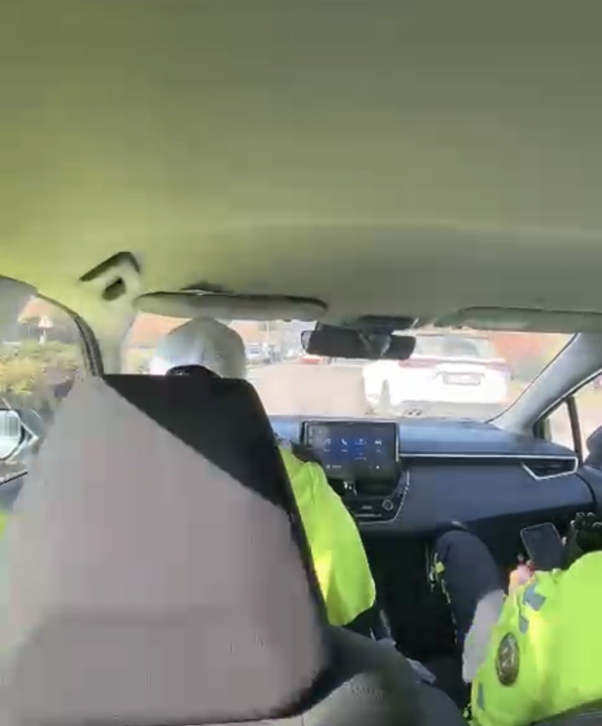 KPSS’ye geç kalınca polis aracıyla sınava yetiştirildi — görsel 1