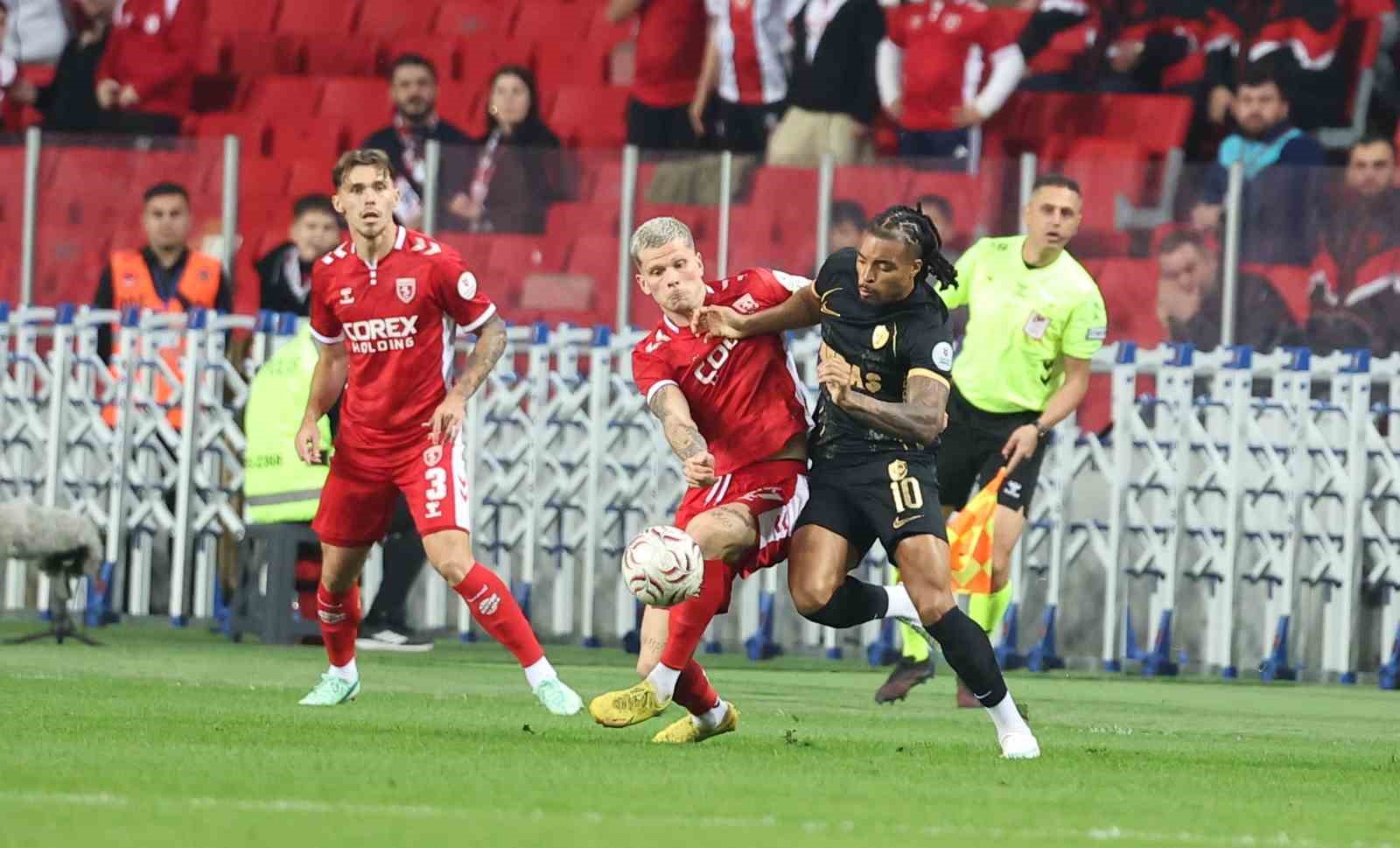 Trendyol Süper Lig: Samsunspor: 1 - Amed Sportif Faaliyetler: 0 (İlk yarı) — görsel 1
