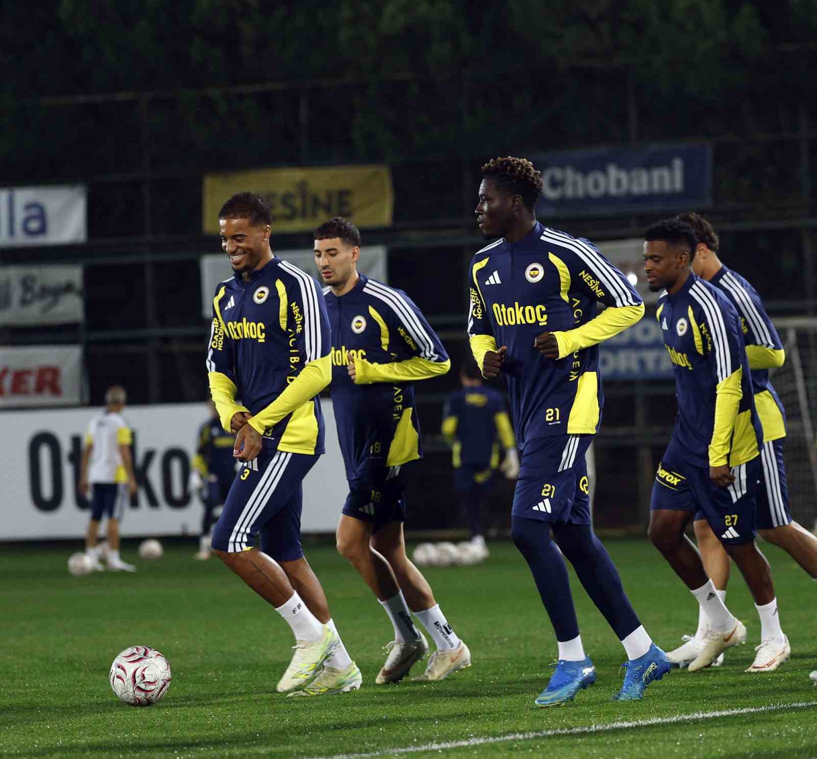 Fenerbahçe, Galatasaray derbisinin hazırlıklarını tamamladı — görsel 3