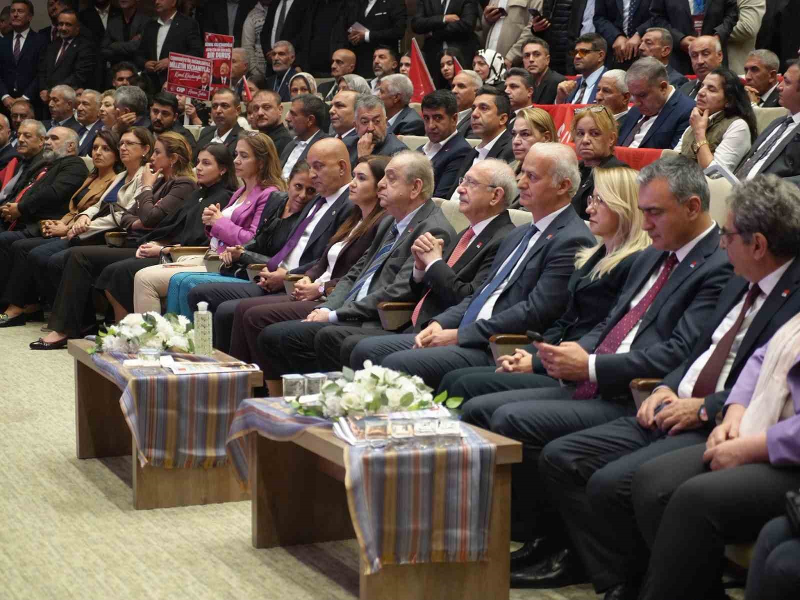 Kılıçdaroğlu, Gaziantep’te "Milli Bilinç, Yükselen Sanayi, Kazanan Çiftçi" programına katıldı — görsel 2