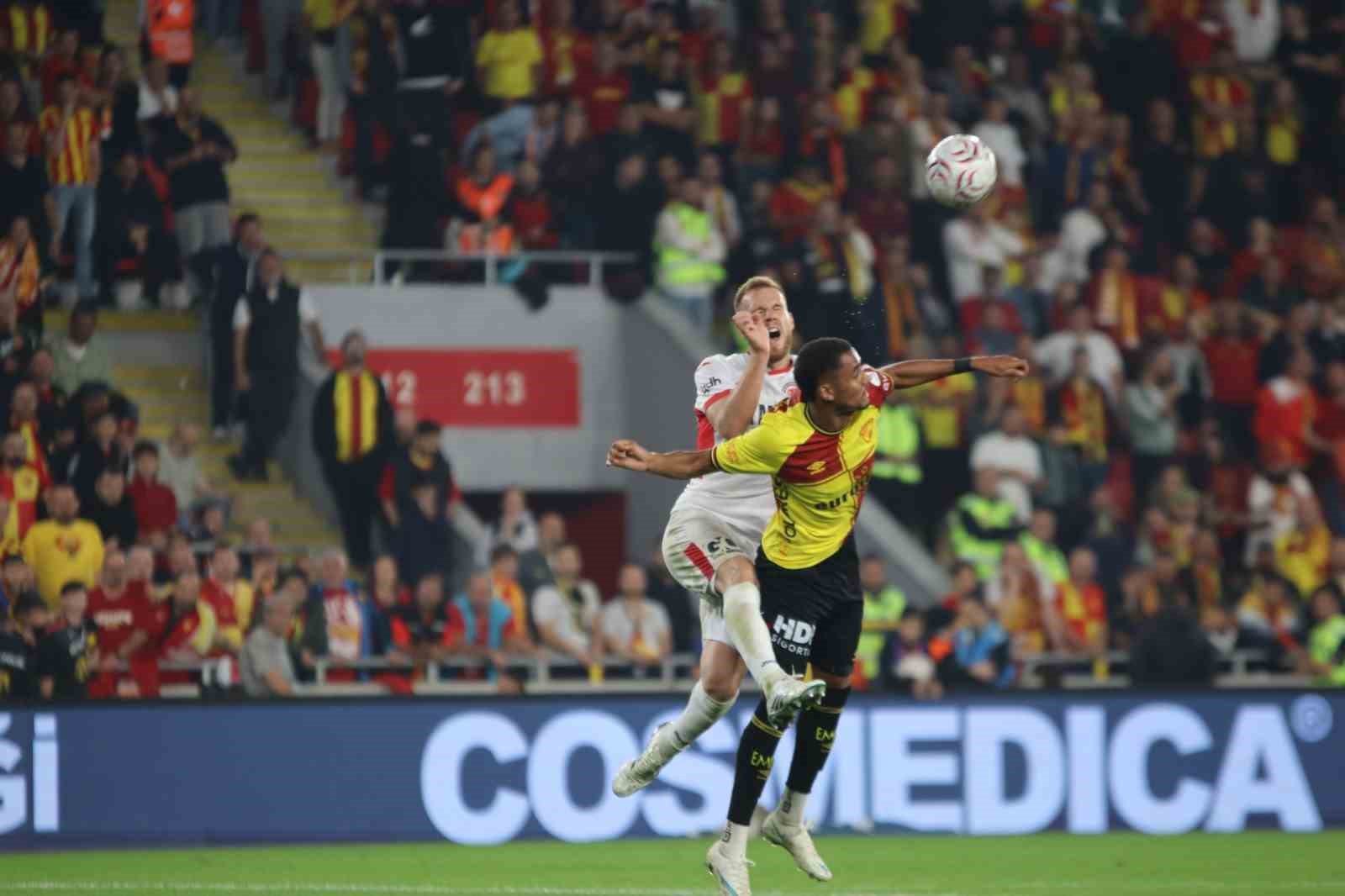 Trendyol Süper Lig: Göztepe: 2 - Çorum FK: 0 (Maç sonucu) — görsel 8
