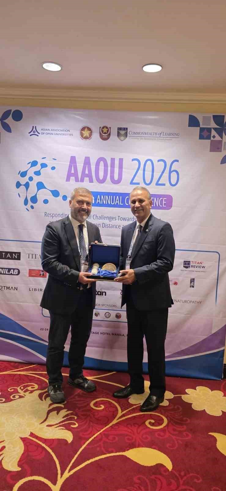 Anadolu Üniversitesi Rektörü Prof. Dr. Adıgüzel, AAOU 2026 Konferansı’nda Türkiye’yi temsil etti — görsel 3