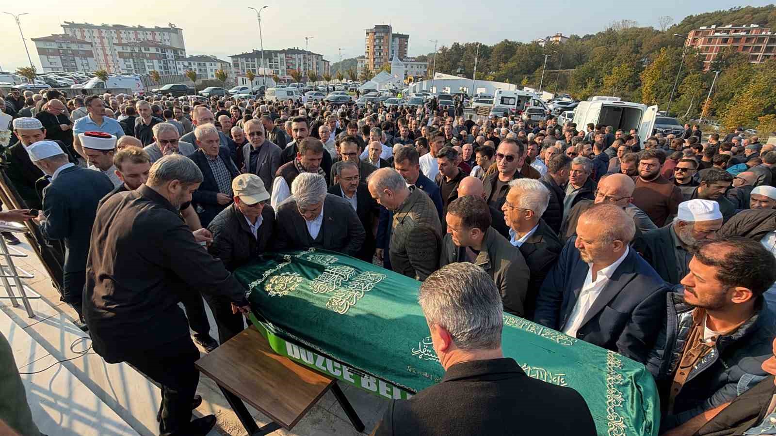 Sevilen profesör son yolculuğuna uğurlandı — görsel 2