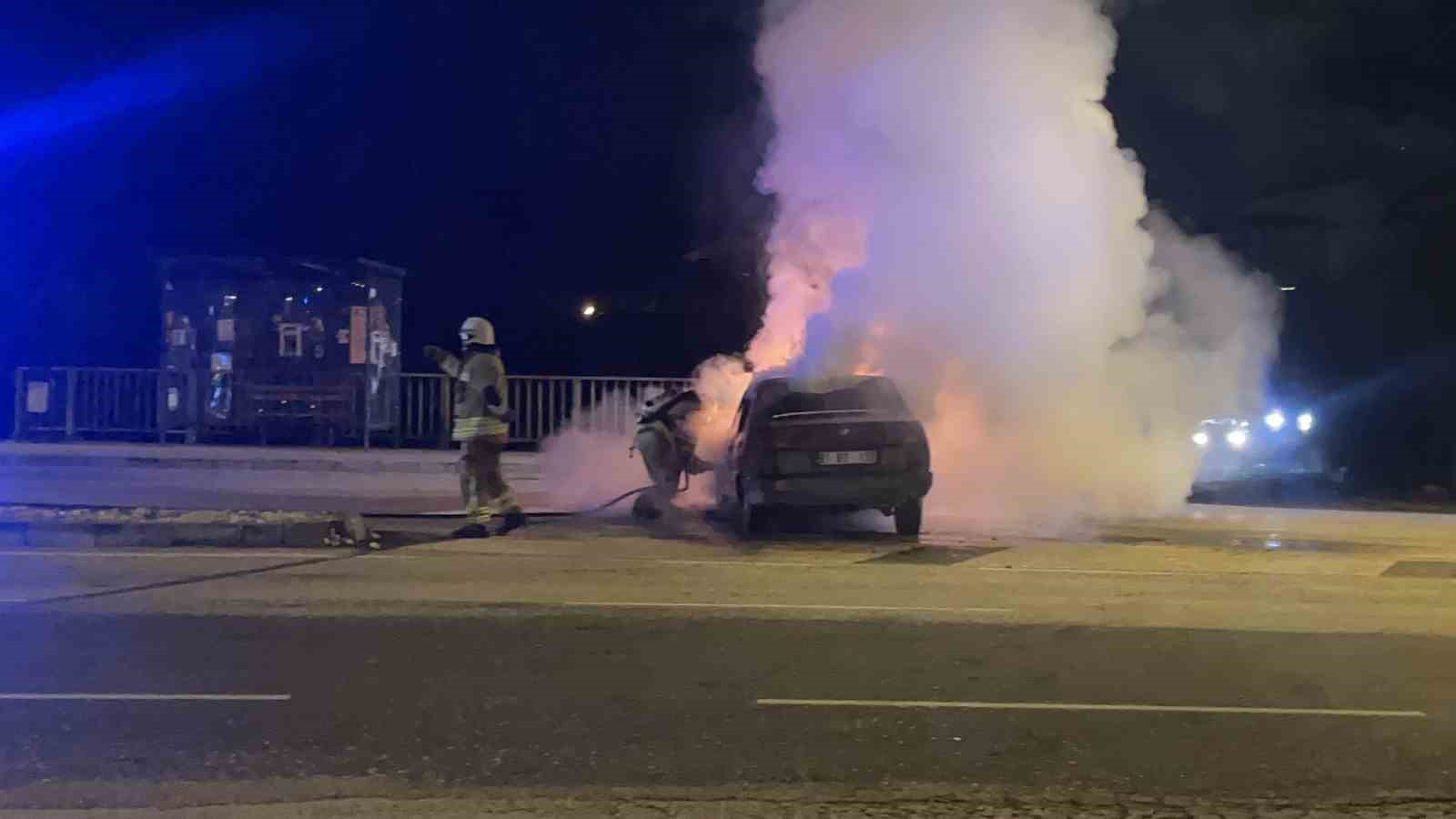 Düzce’de otomobil alev topuna döndü — görsel 3